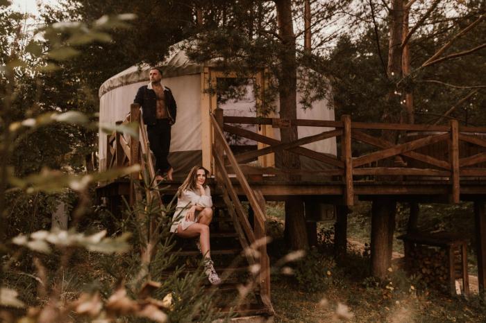 Jurty z widokiem, prywatna balia- DZIKOLAS GLAMPING