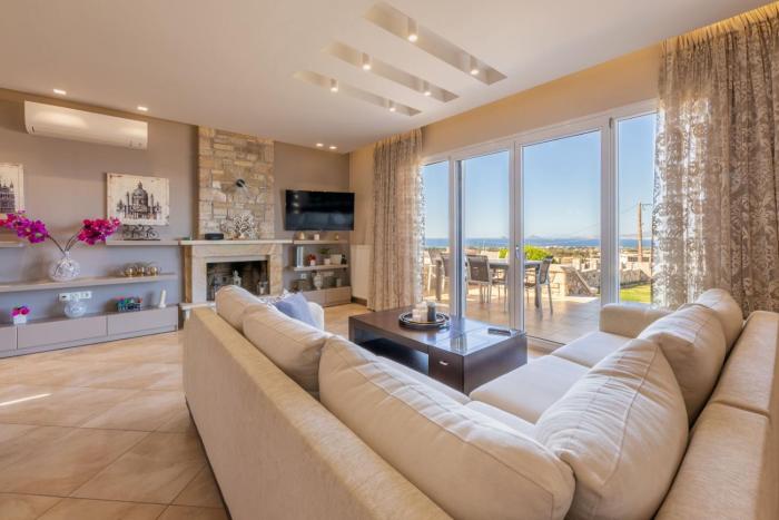 Alkis Dream Villa with Jacuzzi