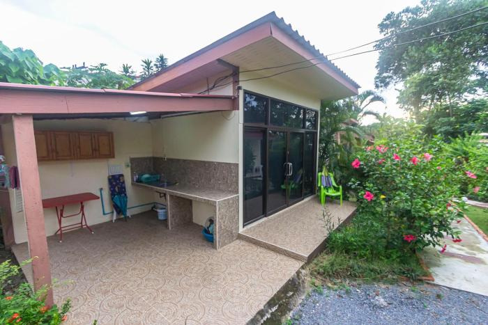 The Travelers Friend family studio room