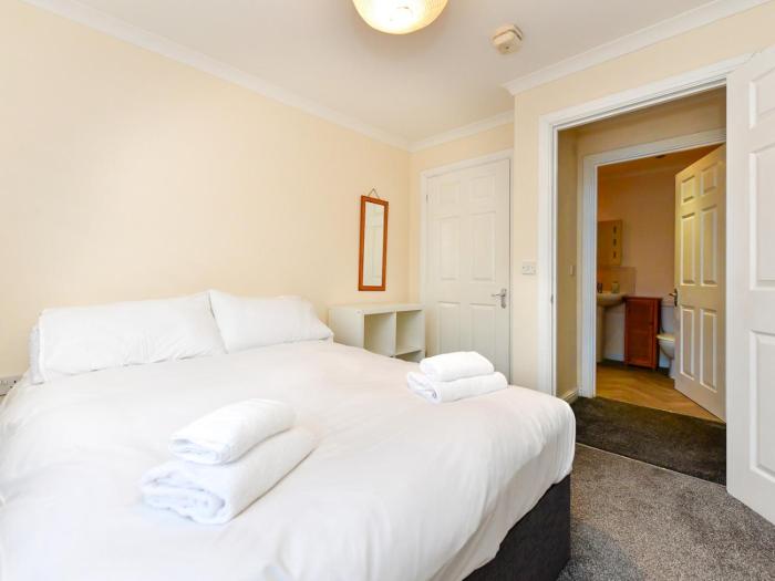 Perfectly located 1 bed flat - Pass the Keys