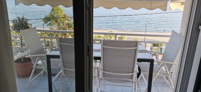 Nikis House Apartments By The Sea