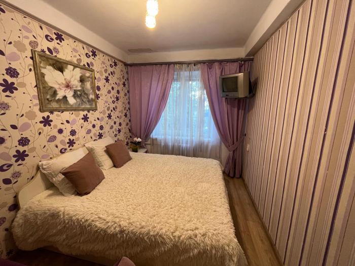 2-на квартира вул. Михайла Донця 5, поруч НАУ, КПІ, клініка Шалімова, метро Шулявська -15 хв