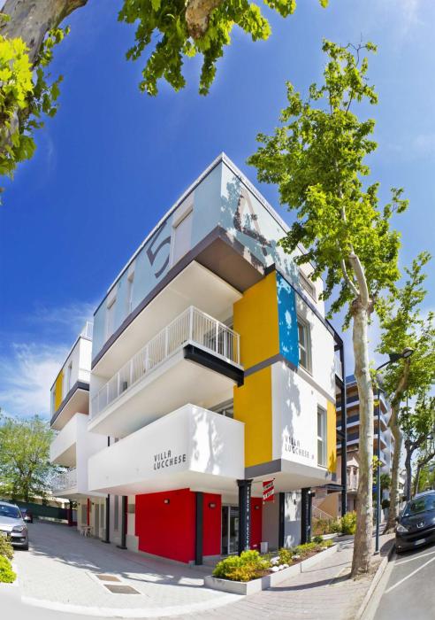 Colourful modern flat in Lignano-Beahost