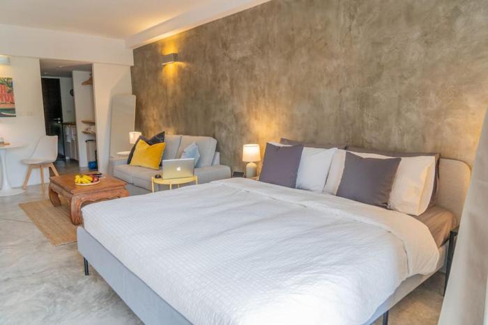 [NEW] Cozy Modern Studio with Pool & Gym