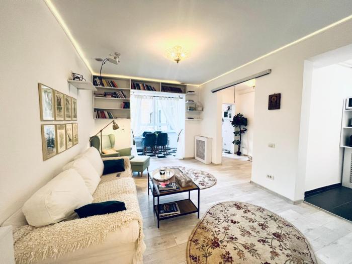 City Center Oasis, Universitate