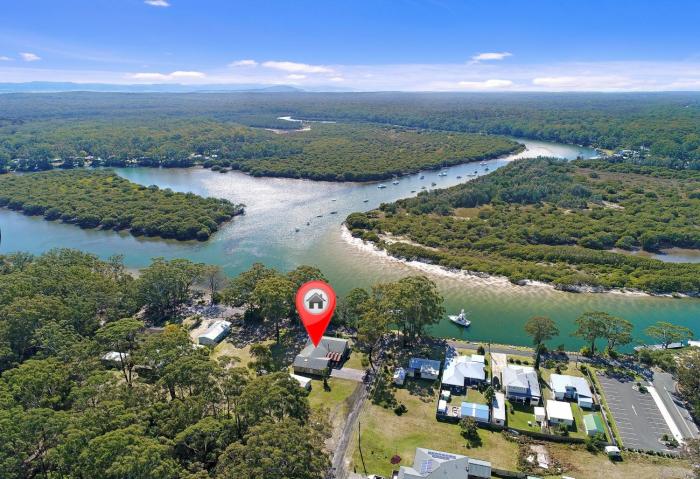 Deep Water Paradise-130m to Huskisson boat ramp