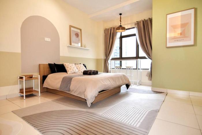 KL Art Nouveau Suite, MRT, Free Parking, Self Check In