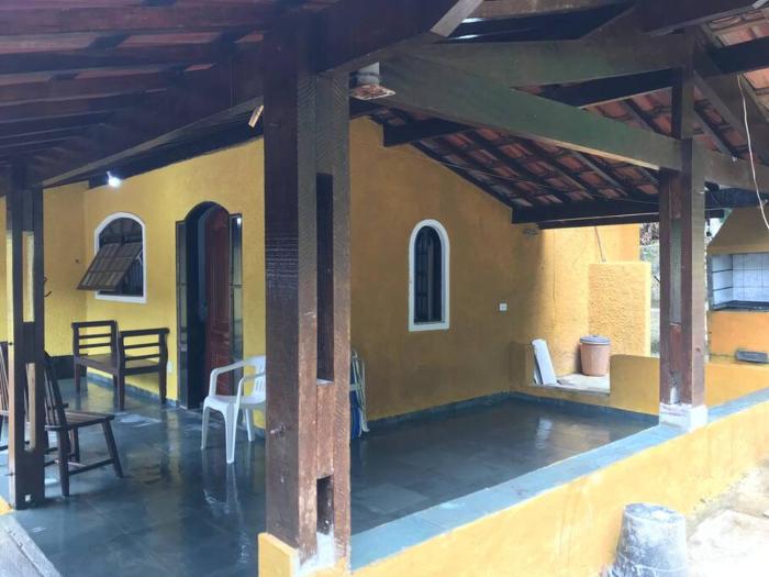 Casa próxima a praia Enseada