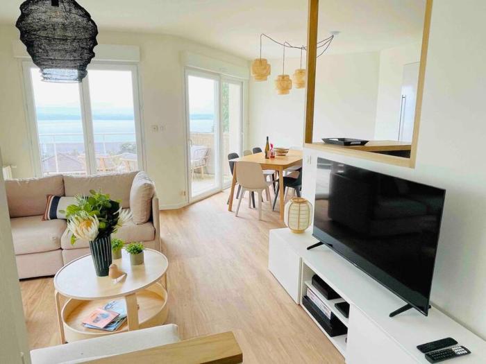 Magnifique Appart rénové Evian Duplex vue Lac 8 pers