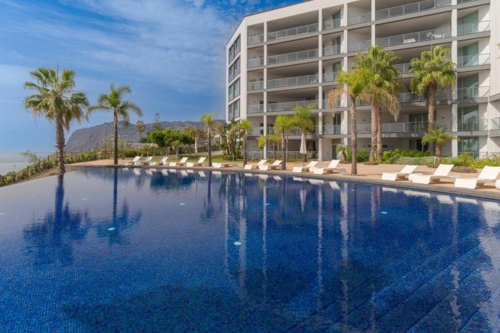 Madeira Palace Ocean Sounds