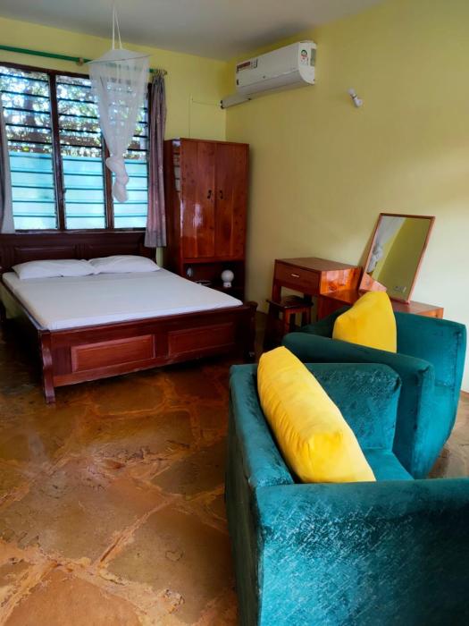 Sea Breeze Self Contained Rooms