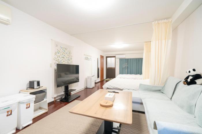 Ikebukuro East Exit Queen Bed Room, 2F