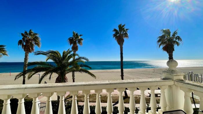 MEDDAYS CHALET MAREMAR