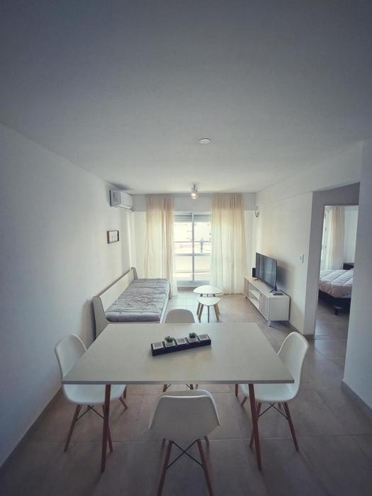 Moderno departamento en zona céntrica.