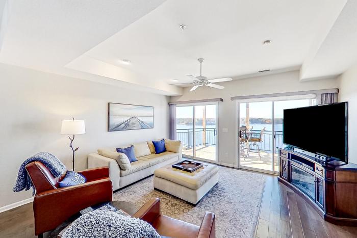 Happy Place, Unit 1A