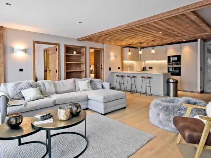 Appartement de standing, 3 chambres, terrasse, conciergerie, centre Méribel - FR-1-613-45