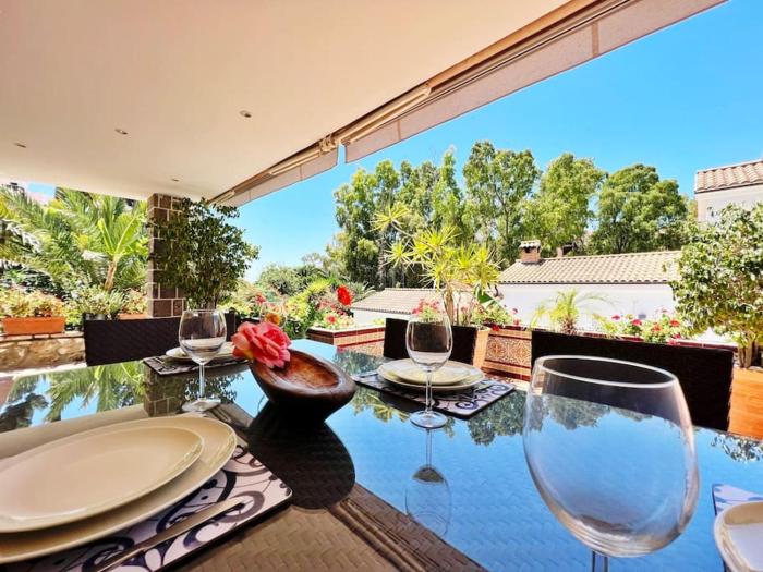 Coqueta y luminosa casa independiente