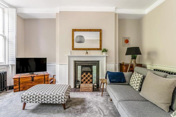Luxury Converted Victorian Flat in Leafy Highbury - Pass the Keys