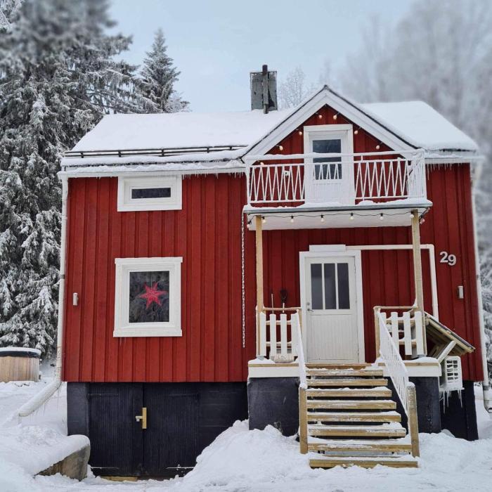 Liebevoll renoviertes Ferienhaus im schwedischen Lappland Västerbotten