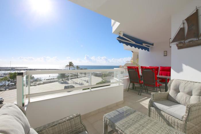 Estepona Port Apartment AGUILA