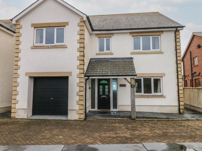 Llygad Y Lleuad Moon