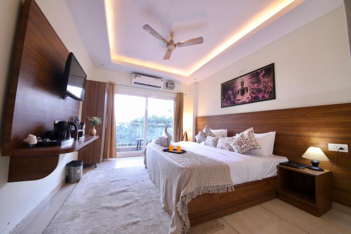 Perfectstayz Value Forest Valley Near Waterfall