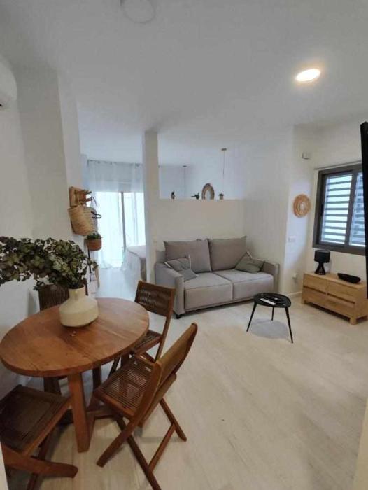 Apartamento dos aceras