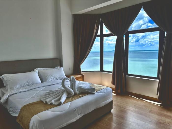 Mutiara Melaka Beach Resort by TZWan