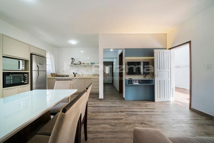 Apartamento 3 dormitórios - 50 metros da Praia de Bombinhas