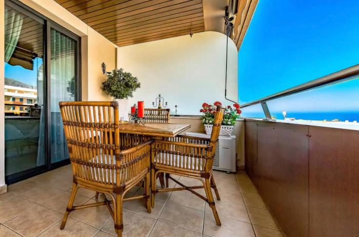 Balcón De Los Gigantes, Puerto de Santiago