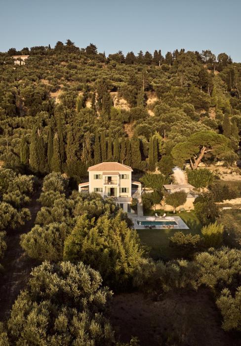 PHI Simple Living Quarters