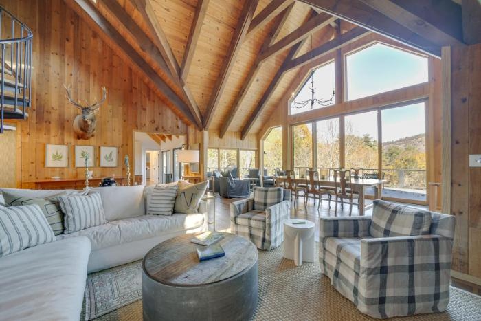 Mountain-View Cashiers Home: Near High Hampton!-