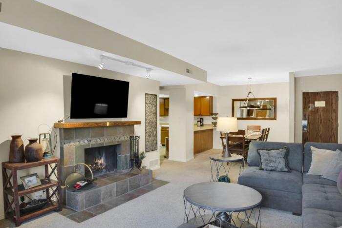 PARK STATION 122 condo