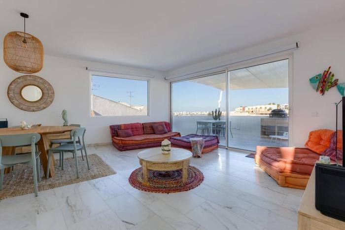 CASA LIMA - State of the art villa with views and pool in Ferragudo