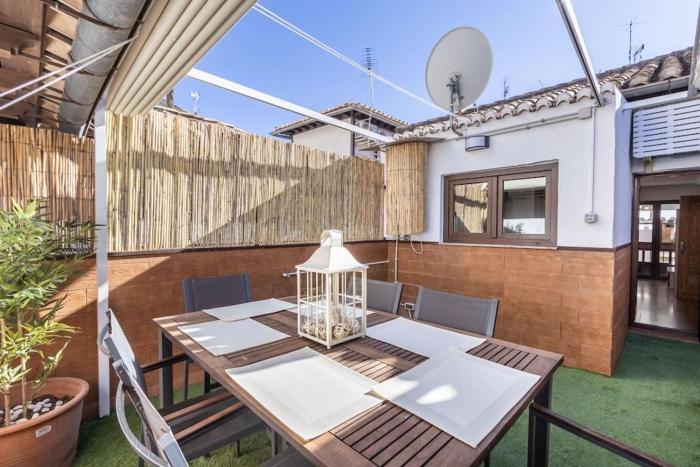 Apartamento con terraza a 4 minutos de la Catedral