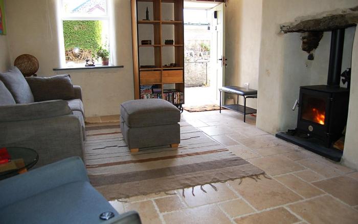 Y Bwthyn Bach Cute Stone Cottage in Tywyn