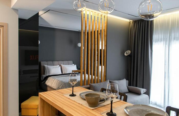 Aether Home - Modern & Luxe Stay with 65 TV by TT