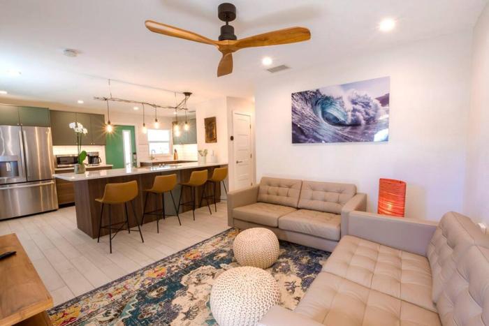 TOP RATED! Buddhas Bungalow, near Flagler & Beach