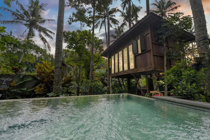 TREEHOUSE with private pool near YOGABARN - in Ubud center - ADULT ONLY