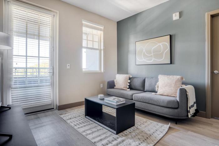 Burlingame 1br w wd gym roof nr Caltrain SFO-1155