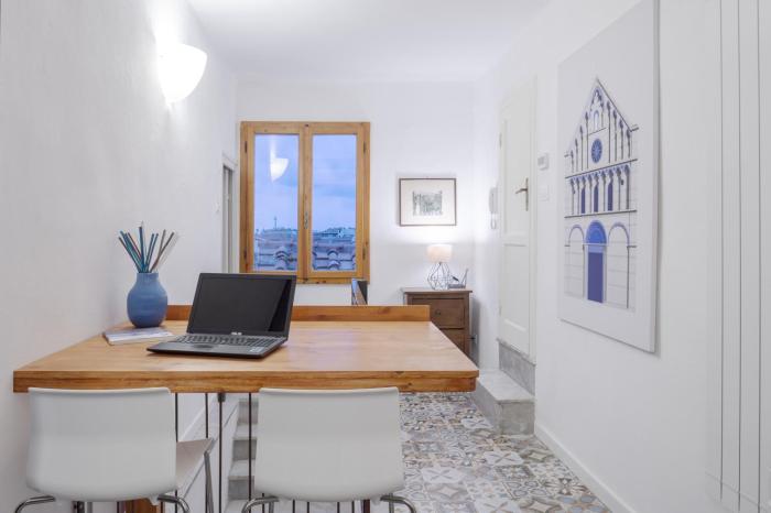 Panorama Apartment Pisa City Center with Tower View