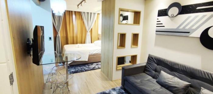 Ao lado Hosp. Sírio Libanês 5 min a pé da Paulista