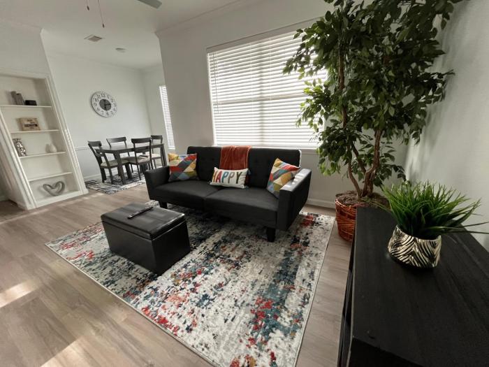 Hidden Gem in Spring Free Parking