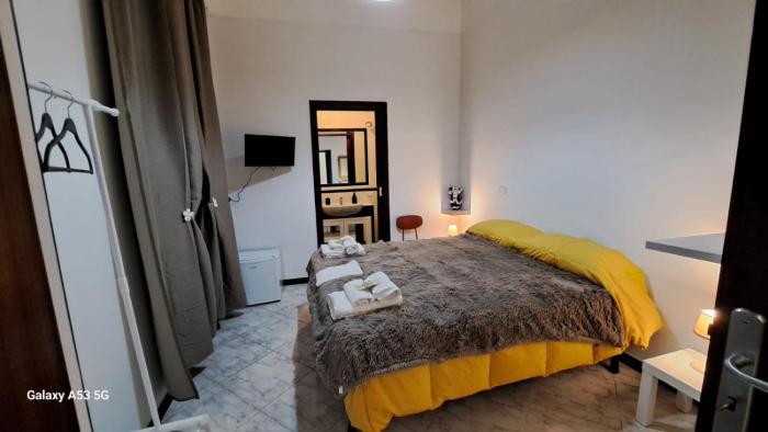 AURORA e DAD Naples Center B&B