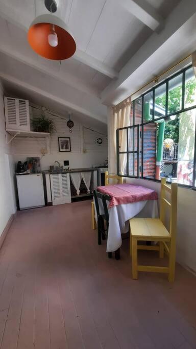 Bataclana Hospedaje y Residencia en Caminito