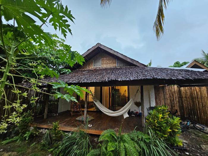 The Surf House Pacifico