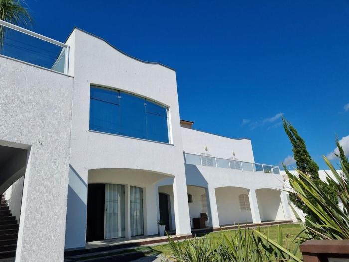 Mansão Casa Blanca em São Roque c 5 vagas garagem