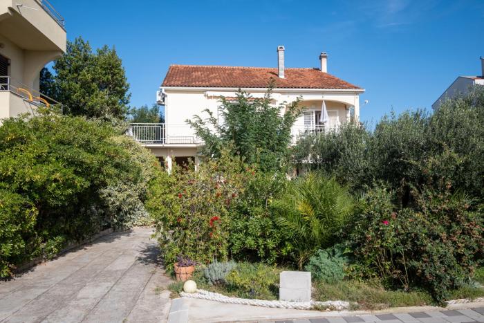 Apartments by the sea Sukosan, Zadar - 5863