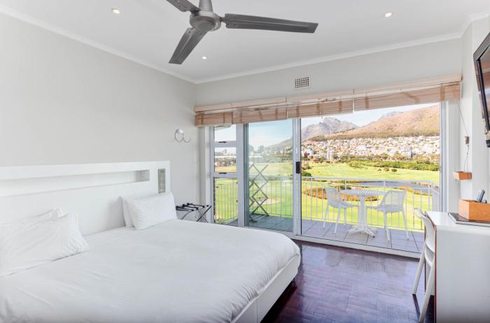 Mouille Point Studio Apartment with stunning view