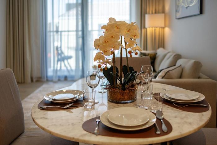 Splendid brand new 1BD apartment near the beach